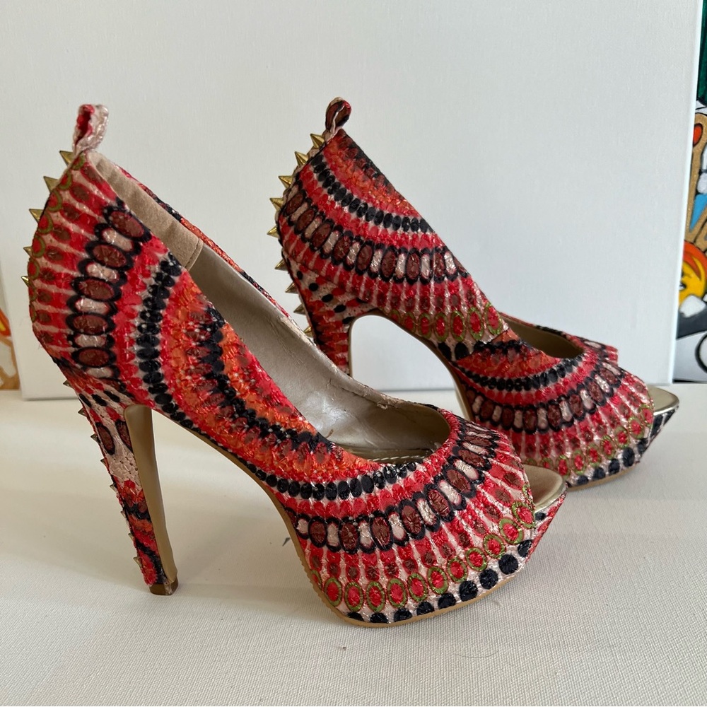 NWOT Herstyle Y2K 2000s Wild Design Coral Sz8 Stiletto 6in Heels Peep Toe Pumps